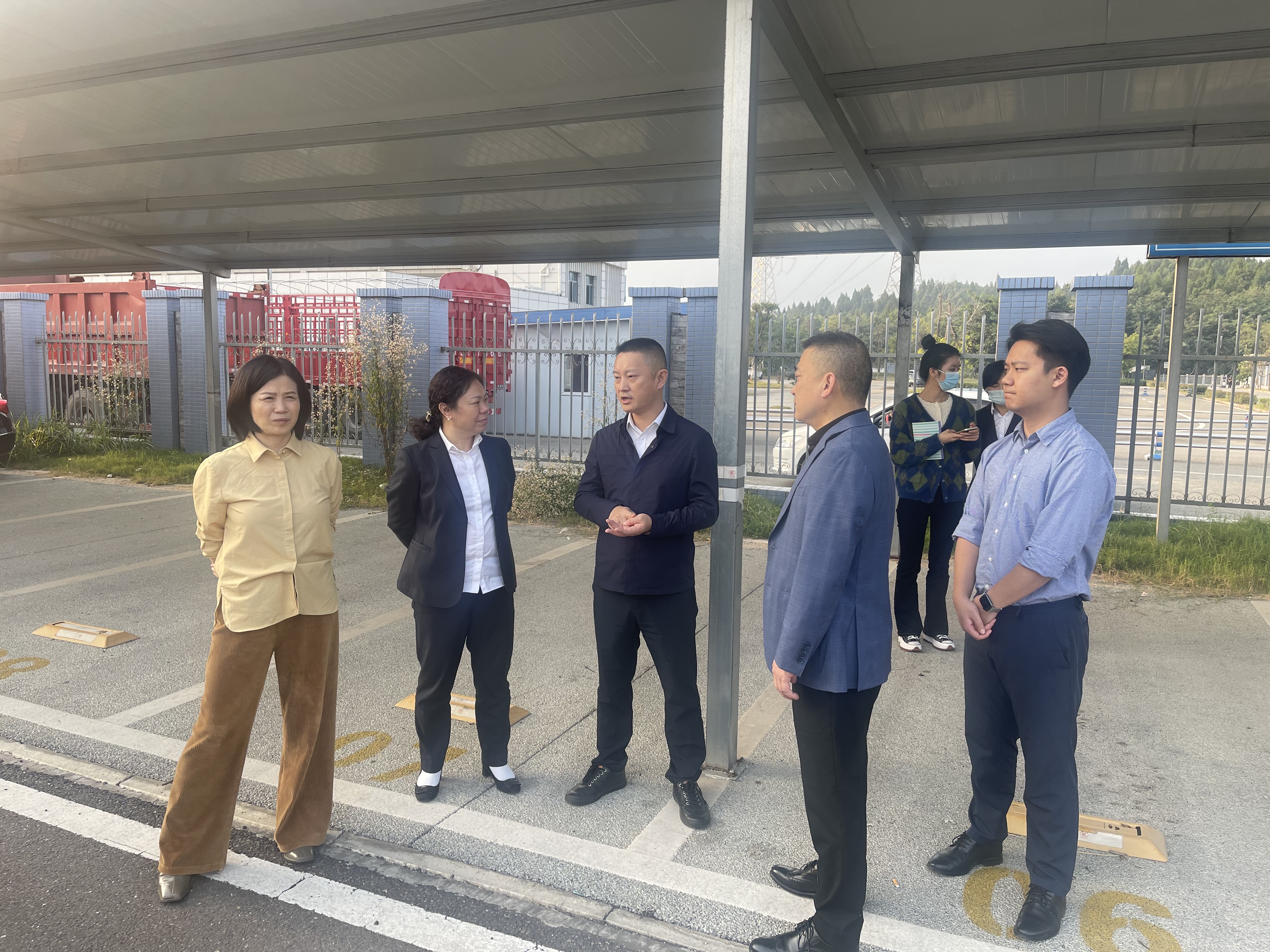 IMG_8128.HEIC IMG_8128.HEIC